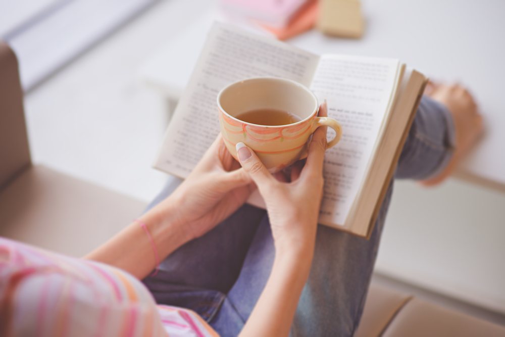 Best Books for Moms to Read in 2024 - Easy Reading Edition